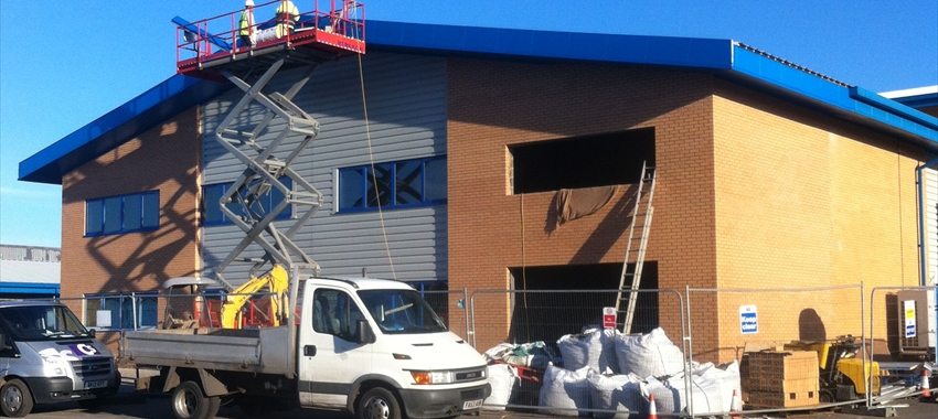 Commercial building contractros